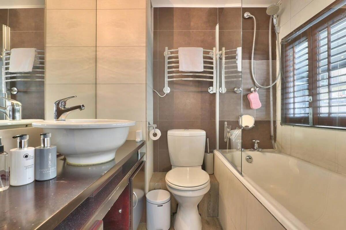 Montclair 60B Apartment Cape Town Ngoại thất bức ảnh